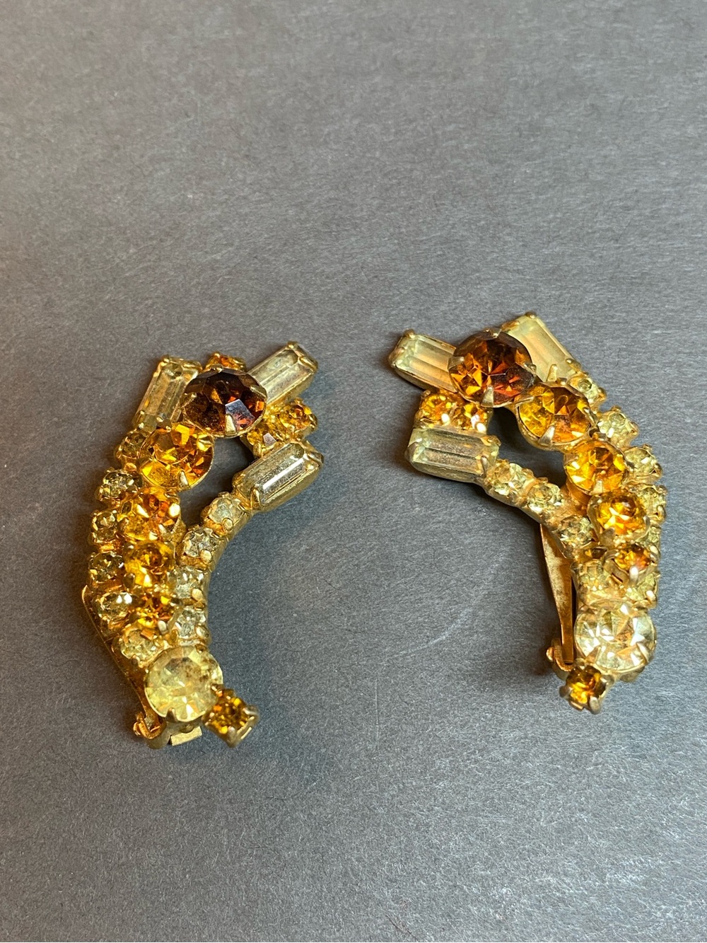 Vintage yellow, amber rhinestone clip earrings